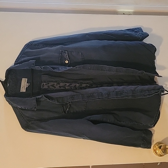 Soft button down - Picture 1 of 3